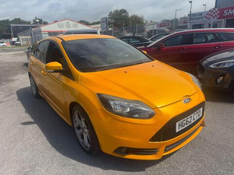 Ford Focus Hatchback 2.0T EcoBoost ST-2 Euro 5 (s/s) 5dr
