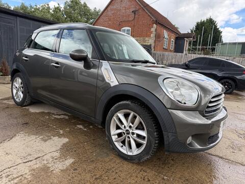 MINI Countryman SUV 1.6 Cooper D Euro 5 (s/s) 5dr
