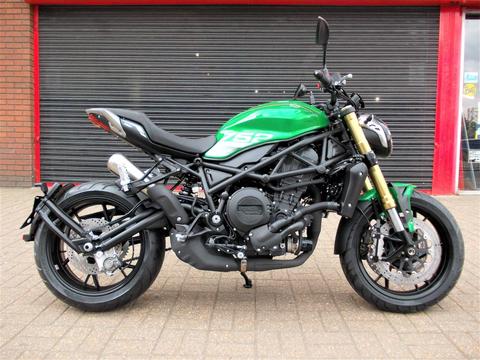 Benelli 752 S Naked 750