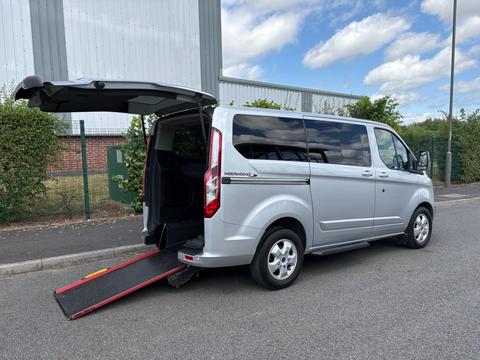 Ford Tourneo Custom Minibus 2.0 310 EcoBlue Titanium L1 Euro 6 (s/s) 5dr