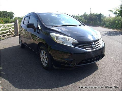 Nissan Note Hatchback 1.2 DIG-S Acenta Premium CVT Euro 5 (s/s) 5dr