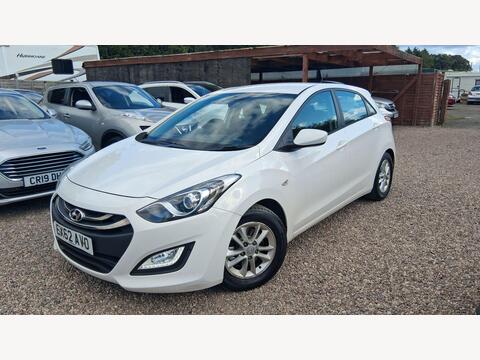 Hyundai i30 Hatchback 1.6 CRDi Blue Drive Active Euro 5 (s/s) 5dr