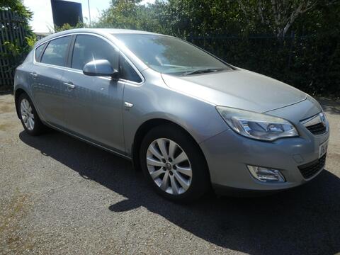 Vauxhall Astra Hatchback 2.0 CDTi SE Euro 5 5dr