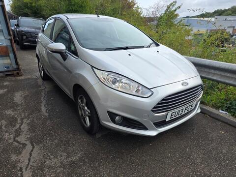 Ford Fiesta Hatchback 1.0 Zetec Euro 5 (s/s) 5dr