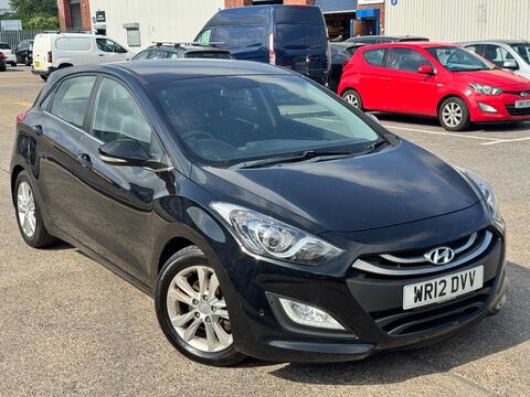 Hyundai i30 Hatchback 1.6 CRDi Blue Drive Style Euro 5 (s/s) 5dr