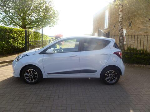 Hyundai i10 Hatchback 1.0 Premium Euro 6 5dr