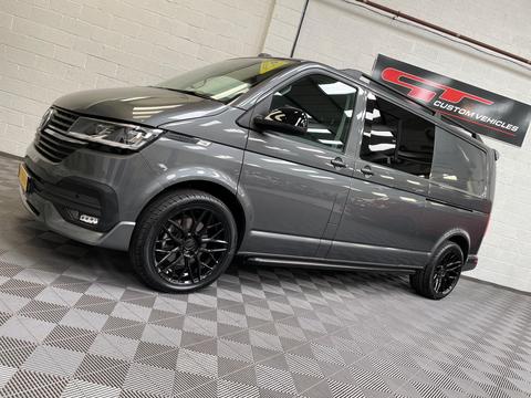 Volkswagen Transporter Combi Van T6.1 2.0TDi T32 Highline LWB DSG Kombi
