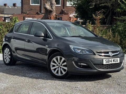 Vauxhall Astra Hatchback 2.0 CDTi Elite Auto Euro 5 5dr