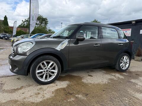 MINI Countryman SUV 1.6 Cooper D Euro 5 (s/s) 5dr