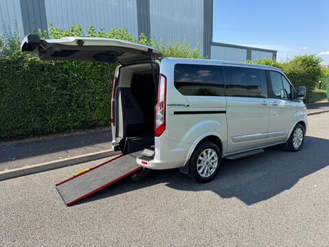 Ford Tourneo Custom Minibus 2.0 310 EcoBlue Titanium Auto L1 Euro 6 (s/s) 5dr
