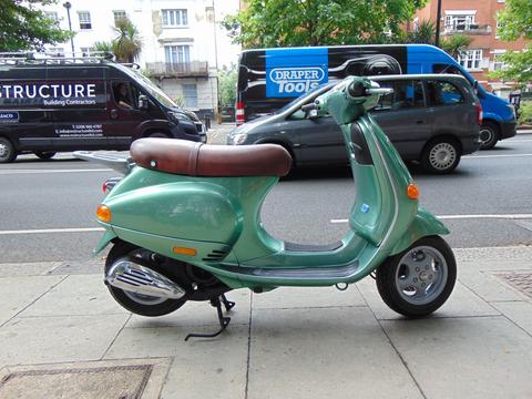 Piaggio ET4 Scooter 125