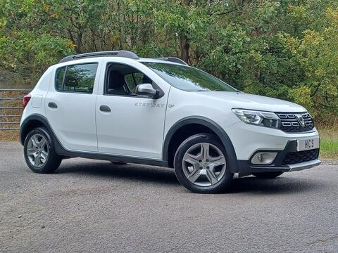 Dacia Sandero Stepway Hatchback 0.9 TCe Essential Euro 6 (s/s) 5dr