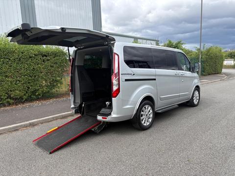 Ford Tourneo Custom Minibus 2.0 310 EcoBlue Titanium L1 Euro 6 (s/s) 5dr