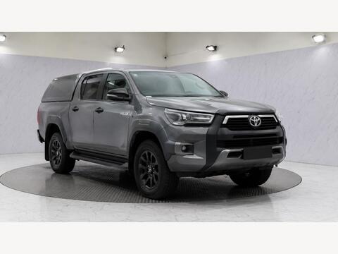 Toyota Hilux Pickup 2.8 D-4D Invincible X Auto 4WD Euro 6 (s/s) 4dr