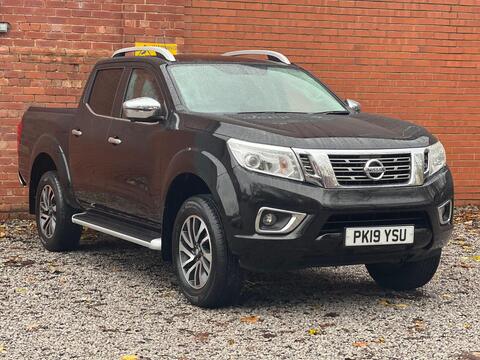 Nissan Navara Pickup 2.3 dCi Tekna Auto 4WD Euro 6 4dr