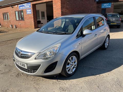Vauxhall Corsa Hatchback 1.2i ecoFLEX 16V Exclusiv Euro 5 (s/s) 5dr (A/C)