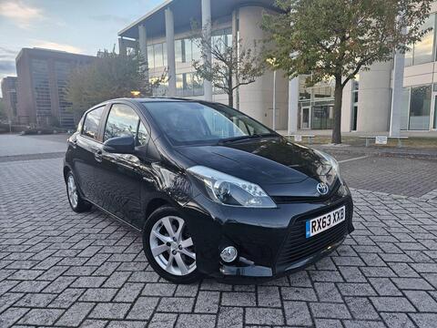 Toyota Yaris Hatchback 1.5 VVT-h T Spirit CVT Euro 5 5dr