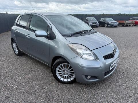 Toyota Yaris Hatchback 1.33 Dual VVT-i SR Euro 4 (s/s) 5dr