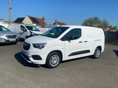 Vauxhall Combo Panel Van 1.5 Turbo D 2300 Sportive L2 H1 Euro 6 (s/s) 4dr