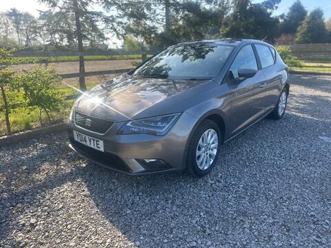 SEAT Leon Hatchback 1.6 TDI CR SE DSG Euro 5 (s/s) 5dr