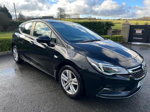 Vauxhall Astra Hatchback 1.6 CDTi ecoTEC BlueInjection Tech Line Nav Euro 6 (s/s) 5dr