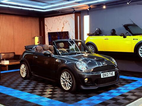 MINI Convertible Convertible 1.6 Cooper S Auto Euro 5 2dr