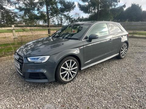 Audi A3 Hatchback 2.0 TDI S line S Tronic Auto 6Spd quattro Euro 6 (s/s) 3dr