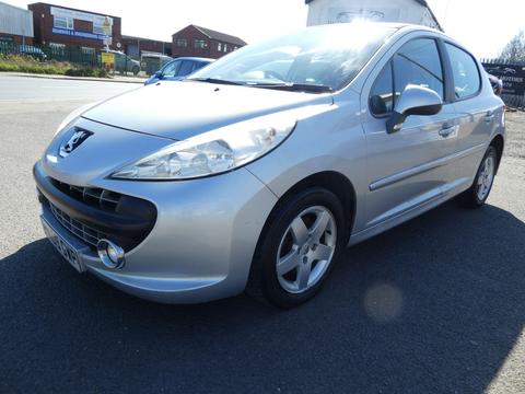 Peugeot 207 Hatchback 1.4 VTi Sport Euro 4 5dr