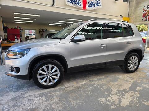 Volkswagen Tiguan SUV 2.0 TDI BlueMotion Tech Match DSG 4WD Euro 5 (s/s) 5dr