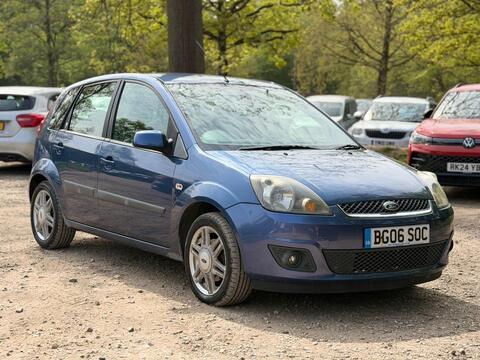 Ford Fiesta Hatchback 1.6 Ghia 5dr