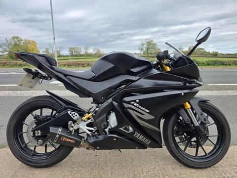 Yamaha R125 Super Sports 125 ABS