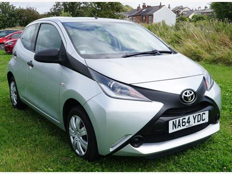 Toyota AYGO Hatchback 1.0 VVT-i x Euro 5 5dr Euro 5