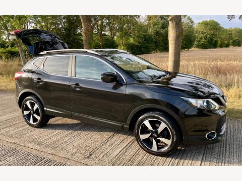 Nissan Qashqai SUV 1.6 DIG-T N-Connecta 2WD Euro 6 (s/s) 5dr