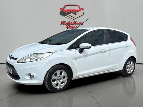 Ford Fiesta Hatchback 1.6 TDCi ECOnetic DPF Titanium 5dr