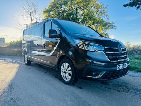 Renault Trafic Combi Van 2.0 dCi Blue LL30 Sport+ Crew Van EDC L2 H1 Euro 6 (s/s) 6dr