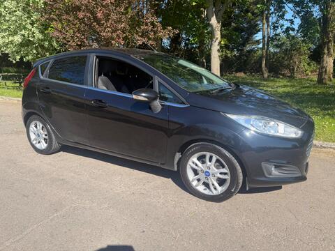 Ford Fiesta Hatchback 1.25 Zetec Euro 5 5dr