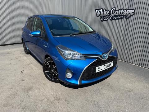 Toyota Yaris Hatchback 1.5 VVT-h Design E-CVT Euro 6 5dr (Safety Sense)