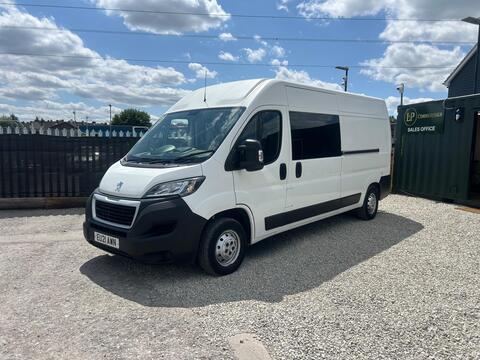 Peugeot Boxer Specialist Vehicle 2.2 BlueHDi 335 Professional L3 H2 Euro 6 (s/s) 5dr