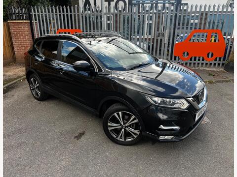 Nissan Qashqai SUV 1.2 DIG-T N-Connecta Euro 6 (s/s) 5dr