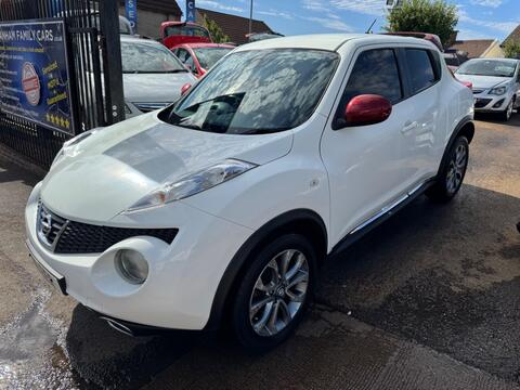 Nissan Juke SUV 1.6 Acenta Premium Euro 5 5dr