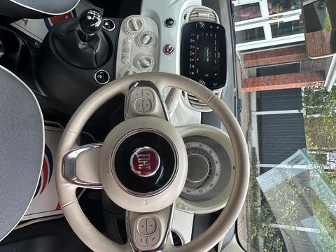 2019 Fiat 500, photograph 4