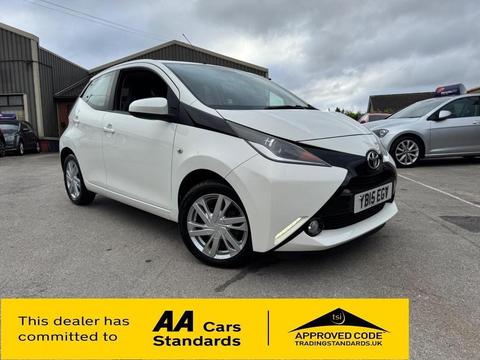 Toyota AYGO Hatchback 1.0 VVT-i x-pression x-wave x-shift Euro 5 5dr Euro 5