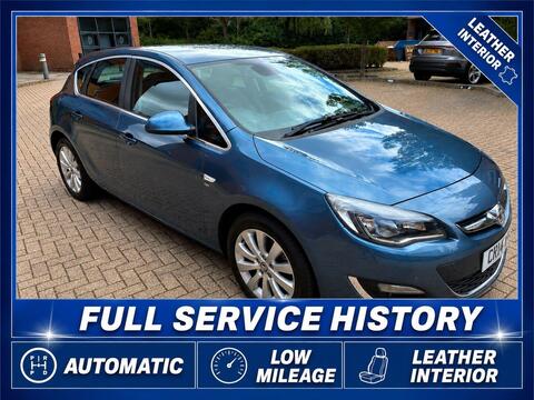 Vauxhall Astra Hatchback 2.0 CDTi Elite Auto Euro 5 5dr