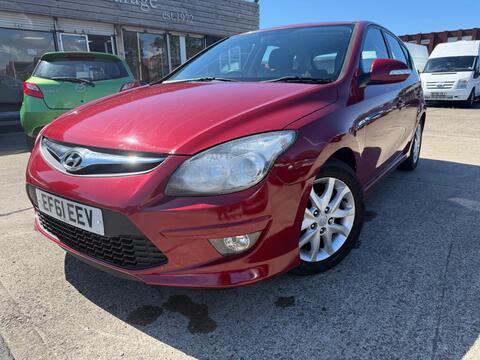 Hyundai i30 Hatchback 1.6 CRDi Comfort Euro 4 5dr