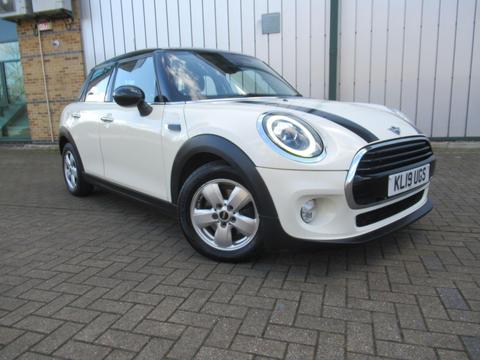 MINI Hatch Hatchback 1.5 Cooper Classic Euro 6 (s/s) 5dr