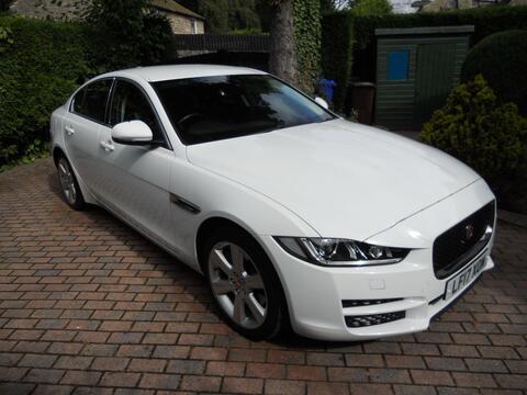 Jaguar XE Saloon 2.0d Portfolio Auto AWD Euro 6 (s/s) 4dr