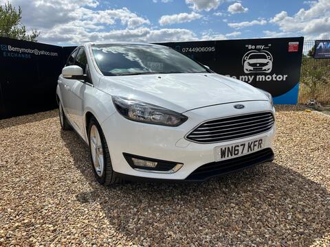 Ford Focus Hatchback 1.0T EcoBoost Titanium Euro 6 (s/s) 5dr