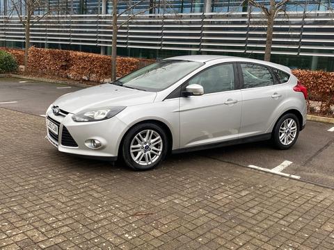 Ford Focus Hatchback 1.6 Titanium Powershift Euro 5 5dr