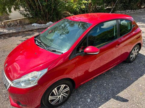 Peugeot 208 Hatchback 1.2 VTi Access+ Euro 5 3dr