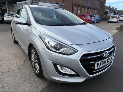 Hyundai i30 Hatchback 1.6 CRDi Blue Drive Premium Euro 6 (s/s) 5dr